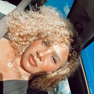 Meet your Posher, Rahaf